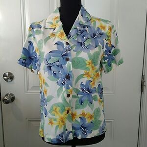 Caribbean Joe button front floral print blouse